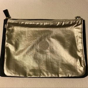 NWOT❤️ Two Pouch Set❤️